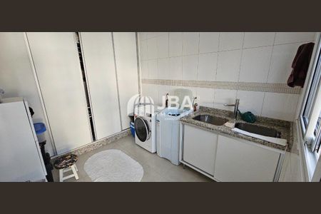 15_photo/94dce66293.9c27ff06134c7db2-ATLAS-c360c40e-def5-46bd-b1eb-332f66c074cd.jpg de casa à venda com 4 quartos, 440m² em Boa Vista, Curitiba