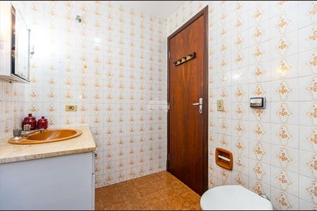 26_photo/94dce6632b.ceef305ded12bb28-ATLAS-5d36c8b6-84d7-47ec-bf4a-8826dee43f10.jpg de casa à venda com 6 quartos, 225m² em Boa Vista, Curitiba