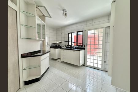 9_photo/94dce663b7.131c711fc740dfc3-ATLAS-16bafafe-7cd2-46da-a3d0-45c9b12aeb72.jpg de casa para alugar com 3 quartos, 134m² em Boa Vista, Curitiba