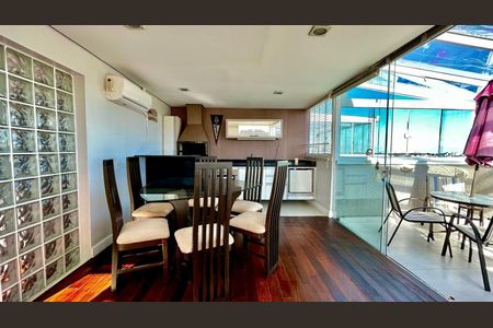 26_photo/94dce66615.20b1407c08fdccdc-ATLAS-4c1648e8-e2d4-4070-a7c2-d4d1f9ebd8fd.jpg de apartamento à venda com 3 quartos, 120m² em Santa Cândida, Curitiba