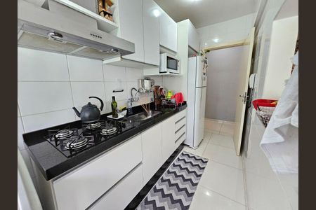 8_photo/94dce66885.5e2511c6536d59b0-ATLAS-babe09c9-ec6d-4e9f-b3dd-6a63b25661e4.jpg de apartamento à venda com 3 quartos, 62m² em Santa Cândida, Curitiba