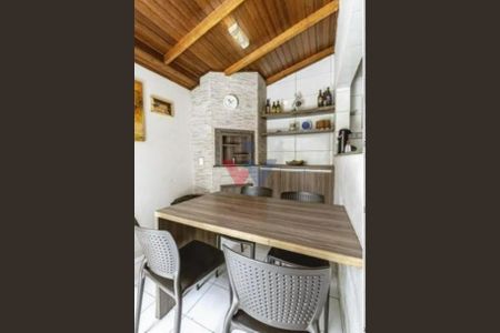13_photo/94dce6688b.72f38772c60cc7a0-ATLAS-c06e2ca8-4d81-4acc-9c4b-2ab3327c9a03.jpg de casa à venda com 3 quartos, 120m² em Santa Cândida, Curitiba