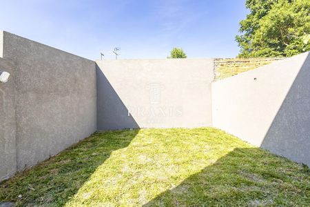 8_photo/94dce66a0b.70d42bc12121e670-ATLAS-3a9cdae1-9b5f-4ee8-a92b-38bc4737b69c.jpg de casa à venda com 3 quartos, 148m² em Santa Cândida, Curitiba