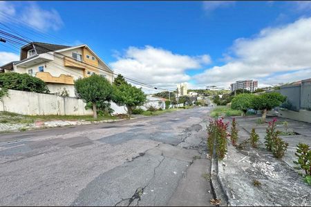 9_photo/94dce66b11.b01326a547f85fba-ATLAS-6fba79d9-d871-49fd-8d49-5eada6a495db.jpg de casa para alugar com 2 quartos, 72m² em Tingui, Curitiba