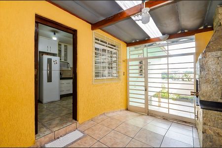 27_photo/94dce66b4f.31f8faead97f4406-ATLAS-4f026ce6-4f27-4434-8b4e-b1a2ee875678.jpg de casa à venda com 3 quartos, 191m² em Tingui, Curitiba