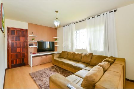 8_photo/94dce66b4f.31f8faead97f4406-ATLAS-6c515ed2-c522-4c10-86bd-1fb3dadc7018.jpg de casa à venda com 3 quartos, 191m² em Tingui, Curitiba