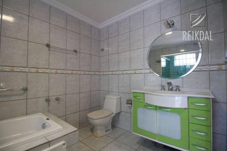 20_photo/94dce66bbd.dc8bbd111761e841-ATLAS-105becc6-9bf1-4f55-bfc8-60eeadb42351.jpg de casa à venda com 4 quartos, 169m² em Tingui, Curitiba