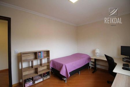 25_photo/94dce66bbd.dc8bbd111761e841-ATLAS-ae9fd3dc-7d3e-46e7-9157-bbc7e1d7457f.jpg de casa à venda com 4 quartos, 169m² em Tingui, Curitiba