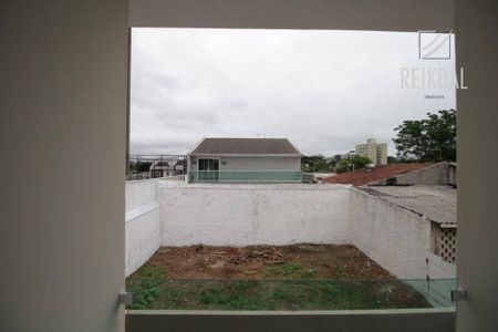 21_photo/94dce66bbd.dc8bbd111761e841-ATLAS-e957fca5-2556-4b75-b9a7-94618b90e2db.jpg de casa à venda com 4 quartos, 169m² em Tingui, Curitiba