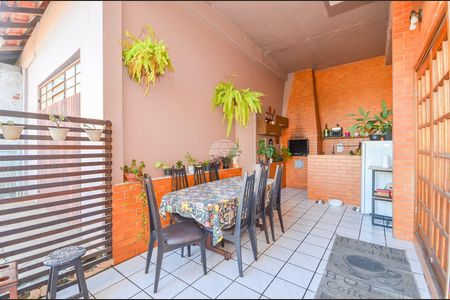 9_photo/94dce66c19.64b3ee7f892ddf1a-ATLAS-2742b677-ac4d-4f42-bbb2-cd0815253245.jpg de casa à venda com 3 quartos, 159m² em Tingui, Curitiba