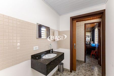 9_photo/94dce66c49.324ef91c1ffab7a3-ATLAS-20042a47-29d1-43ff-b3c0-9eeffaf48a8b.jpg de casa à venda com 4 quartos, m² em Tingui, Curitiba