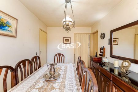 25_photo/94dce66c49.324ef91c1ffab7a3-ATLAS-2e51f99d-04fa-407e-8f87-1ec6d98d160b.jpg de casa à venda com 5 quartos, 179m² em Tingui, Curitiba