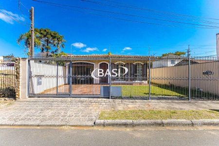 3_photo/94dce66c49.324ef91c1ffab7a3-ATLAS-40cc1cdf-8302-408d-b2e8-11557d7b35c6.jpg de casa à venda com 5 quartos, 179m² em Tingui, Curitiba