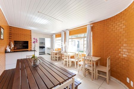 34_photo/94dce66c49.324ef91c1ffab7a3-ATLAS-bf29a732-4d9a-401e-b0e8-1366debbdf41.jpg de casa à venda com 5 quartos, 179m² em Tingui, Curitiba