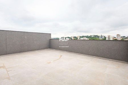 2_photo/94dce66c7d.e2451d589f4ca2b2-ATLAS-5b6636a2-a6c3-4f99-aa2d-3d80d8f98c74.jpg de casa à venda com 3 quartos, 217m² em Tingui, Curitiba