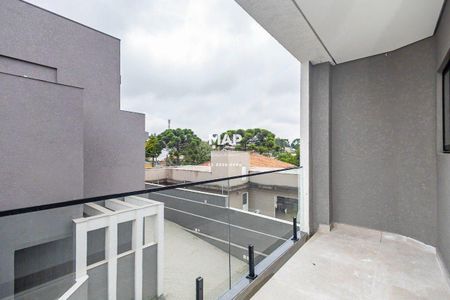 12_photo/94dce66c7d.e2451d589f4ca2b2-ATLAS-e6189771-be4a-400f-b76c-4e51c6a4485e.jpg de casa à venda com 3 quartos, 217m² em Tingui, Curitiba