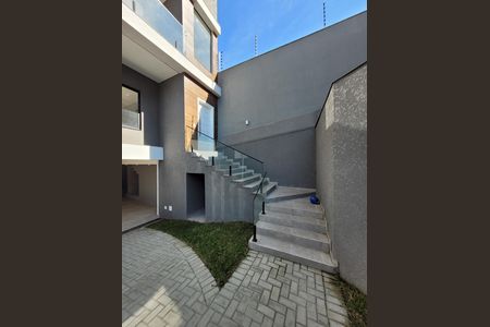 3_photo/94dce66c87.ffdd1ddaa3c736e5-ATLAS-0e0bf8a5-f35c-43c6-94a8-fb6c5d3e6002.jpg de casa à venda com 3 quartos, 136m² em Tingui, Curitiba