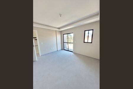 12_photo/94dce66c87.ffdd1ddaa3c736e5-ATLAS-d5f60d9e-fc20-443a-9d4e-ce1965108c71.jpg de casa à venda com 3 quartos, 136m² em Tingui, Curitiba