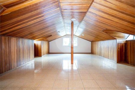 30_photo/94dce66c97.79f3724827edd456-ATLAS-aa46b287-317e-4f2f-8d2e-1f4d97ce7be6.jpg de casa à venda com 3 quartos, 268m² em Tingui, Curitiba