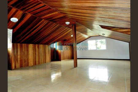 1_photo/94dce66c97.ac59da683d20aab1-ATLAS-042ac335-332b-4db9-9395-9e2e610ebe74.jpg de casa à venda com 0 quarto, 209m² em Tingui, Curitiba