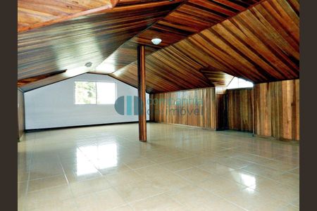 42_photo/94dce66c97.ac59da683d20aab1-ATLAS-38a1fab6-afed-40b0-b7fc-8e8ff9334eef.jpg de casa à venda com 0 quarto, 209m² em Tingui, Curitiba