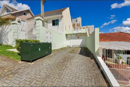 3_photo/94dce66cab.dbf19565095cf85d-ATLAS-fc6cd0ba-61e8-4c39-8167-d4e840b9b2ce.jpg de casa à venda com 3 quartos, 93m² em Tingui, Curitiba