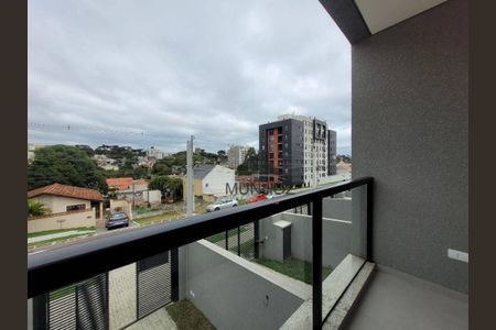 42_photo/94dce66d03.485fe81346518b00-ATLAS-e762d844-55ce-4257-b4dd-e30c4f5e24ba.jpg de casa à venda com 3 quartos, 115m² em Tingui, Curitiba