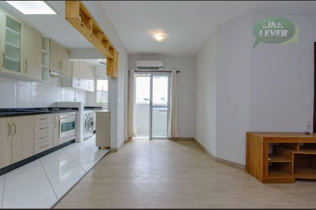 7_photo/94dce66ded.cdc8778881d1eb22-ATLAS-0b562dde-5a63-4a17-9440-0dcbba435162.jpg de apartamento para alugar com 2 quartos, 70m² em Bacacheri, Curitiba
