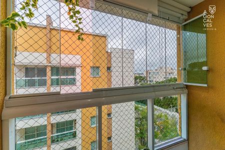 12_photo/94dce66e07.b923a5b566689d8d-ATLAS-a62fddad-3e46-4e25-8c5a-28f2205c7409.jpg de apartamento à venda com 2 quartos, 54m² em Bacacheri, Curitiba