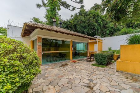 18_photo/94dce66e07.b923a5b566689d8d-ATLAS-d7aea7d3-d554-46a8-8152-d0b19d314ada.jpg de apartamento à venda com 2 quartos, 54m² em Bacacheri, Curitiba