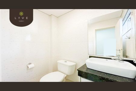 10_photo/94dce66e49.d16fc43393eeb2f7-ATLAS-6c0ca8df-d0d7-43e2-87f9-d02a930d0e78.jpg de casa à venda com 3 quartos, 175m² em Bacacheri, Curitiba