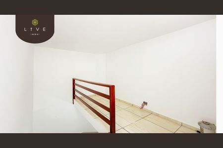 8_photo/94dce66e49.d16fc43393eeb2f7-ATLAS-842edef1-9f00-42ea-86e5-558f78e573bf.jpg de casa à venda com 3 quartos, 175m² em Bacacheri, Curitiba