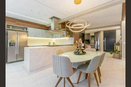 6_photo/94dce66f41.ceff8192393c33de-ATLAS-6f0055b3-91f7-4e01-9477-a4df083b6fb8.jpg de casa à venda com 4 quartos, 250m² em Boa Vista, Curitiba