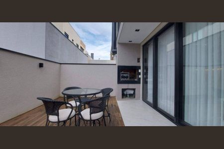 8_photo/94dce66f41.ceff8192393c33de-ATLAS-72caed2d-24de-4cd5-80df-426ed14b974d.jpg de casa à venda com 4 quartos, 250m² em Boa Vista, Curitiba