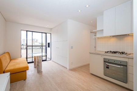 10_photo/94dce670b1.c368291736c22ebf-ATLAS-466e37d4-77c5-4f50-9b4e-87c430b565aa.jpg de apartamento à venda com 2 quartos, 57m² em Bacacheri, Curitiba