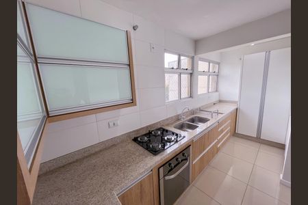 9_photo/94dce6745d.9fde2b1beaf38236-ATLAS-eaa9158f-0f70-4458-bbc7-16751050fb8d.jpg de apartamento à venda com 3 quartos, 70m² em Bacacheri, Curitiba