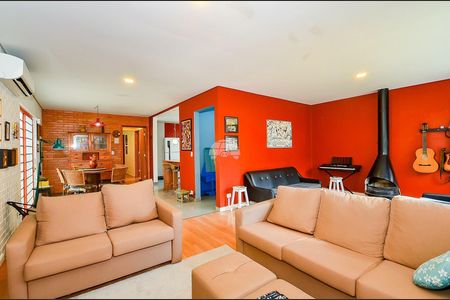 6_photo/94dce676d3.3723a44aaca63190-ATLAS-08cf26a5-e98e-407b-a6be-26cfcc74fb2a.jpg de casa à venda com 3 quartos, 151m² em Bacacheri, Curitiba