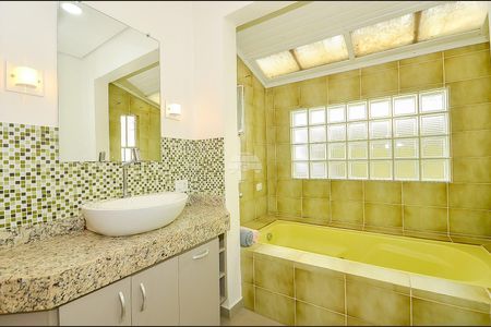 23_photo/94dce676d3.3723a44aaca63190-ATLAS-430d2e74-e3fa-4eac-86b9-363e3c083d27.jpg de casa à venda com 3 quartos, 151m² em Bacacheri, Curitiba