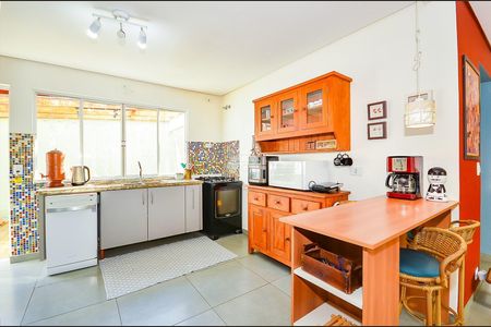 11_photo/94dce676d3.3723a44aaca63190-ATLAS-9e1c1380-5533-4b70-81d3-ecdf87244a06.jpg de casa à venda com 3 quartos, 151m² em Bacacheri, Curitiba
