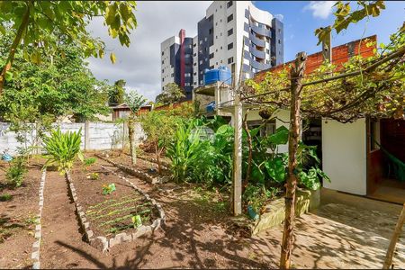 44_photo/94dce676d3.3723a44aaca63190-ATLAS-cc13a168-ab9d-4d0a-bec3-8601f879e7d2.jpg de casa à venda com 3 quartos, 151m² em Bacacheri, Curitiba