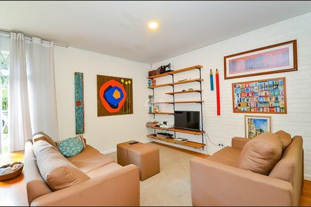 5_photo/94dce676d3.3723a44aaca63190-ATLAS-cd28942c-4a53-46ef-a72e-d77708b615ac.jpg de casa à venda com 3 quartos, 151m² em Bacacheri, Curitiba