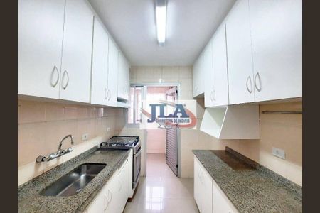 8_photo/94dce676e5.72b53eba20d2fef9-ATLAS-460b42f5-51c1-4c48-a4b6-575908b5dd87.jpg de apartamento para alugar com 3 quartos, 72m² em Bacacheri, Curitiba