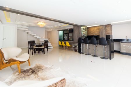 2_photo/94dce67721.ad5355a1dd2d29ed-ATLAS-0ea13da9-575e-4b1b-85be-676b6fbcc28f.jpg de apartamento à venda com 3 quartos, 237m² em Bacacheri, Curitiba