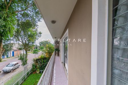 4_photo/94dce678b7.6eaa33ef77f76814-ATLAS-05941a0b-c7e6-4ab5-9c12-eaf6048afa3a.jpg de casa à venda com 4 quartos, 324m² em Bacacheri, Curitiba