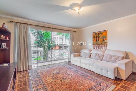 9_photo/94dce678b7.6eaa33ef77f76814-ATLAS-3228a39b-7a51-4eb4-a84e-3c435e70e38c.jpg de casa à venda com 4 quartos, 324m² em Bacacheri, Curitiba