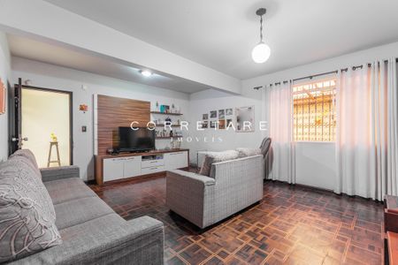 8_photo/94dce678b7.6eaa33ef77f76814-ATLAS-91b0053f-cd88-4d39-8dae-dac7a94fcda4.jpg de casa à venda com 4 quartos, 324m² em Bacacheri, Curitiba