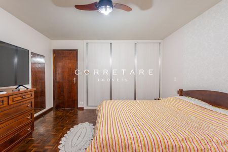 2_photo/94dce678b7.6eaa33ef77f76814-ATLAS-bacda514-536d-4bfe-95cc-fe454bb59cf9.jpg de casa à venda com 4 quartos, 324m² em Bacacheri, Curitiba