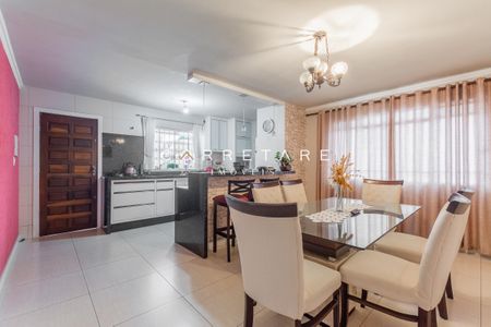 31_photo/94dce678b7.6eaa33ef77f76814-ATLAS-d1170d6d-d30d-4cfd-84b3-ecfc5364452b.jpg de casa à venda com 4 quartos, 324m² em Bacacheri, Curitiba