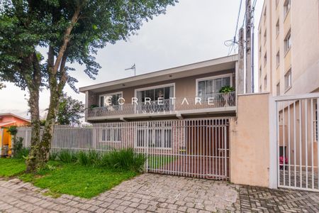 6_photo/94dce678b7.6eaa33ef77f76814-ATLAS-d424db29-e66b-4d38-9243-55d5d6d03e87.jpg de casa à venda com 4 quartos, 324m² em Bacacheri, Curitiba