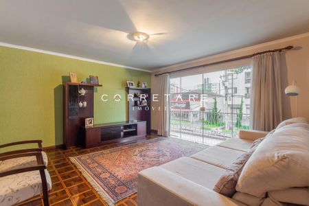 10_photo/94dce678b7.6eaa33ef77f76814-ATLAS-e6d32583-96d2-412f-802b-20b83dc203e5.jpg de casa à venda com 4 quartos, 324m² em Bacacheri, Curitiba